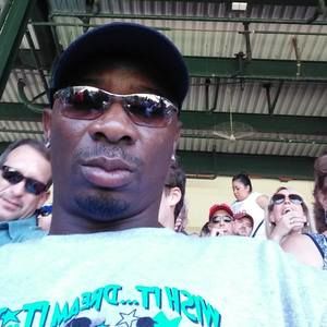 Meet your Posher, Wayne